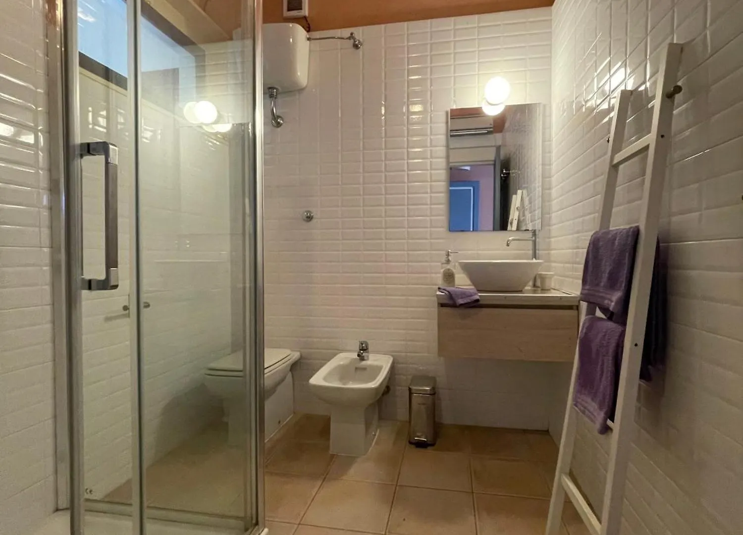 Santa Igia - Country House Elmas Bed & Breakfast